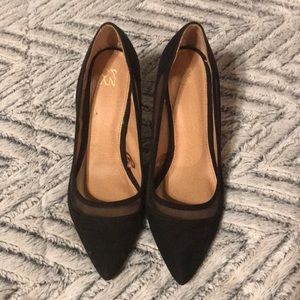 NY&C Mesh Pointy Pumps